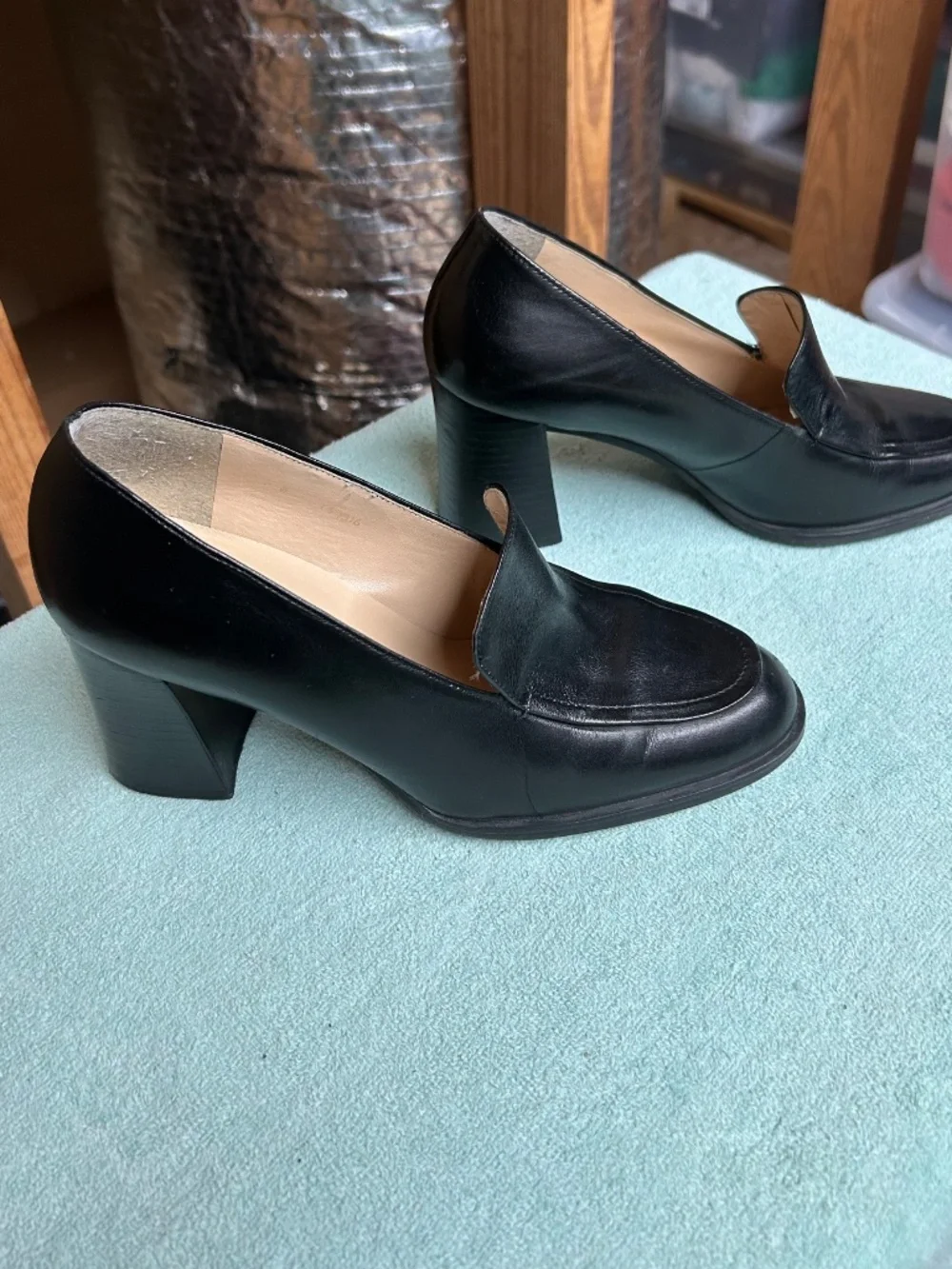 Maripe Black Leather Chunky Heels Size 6M